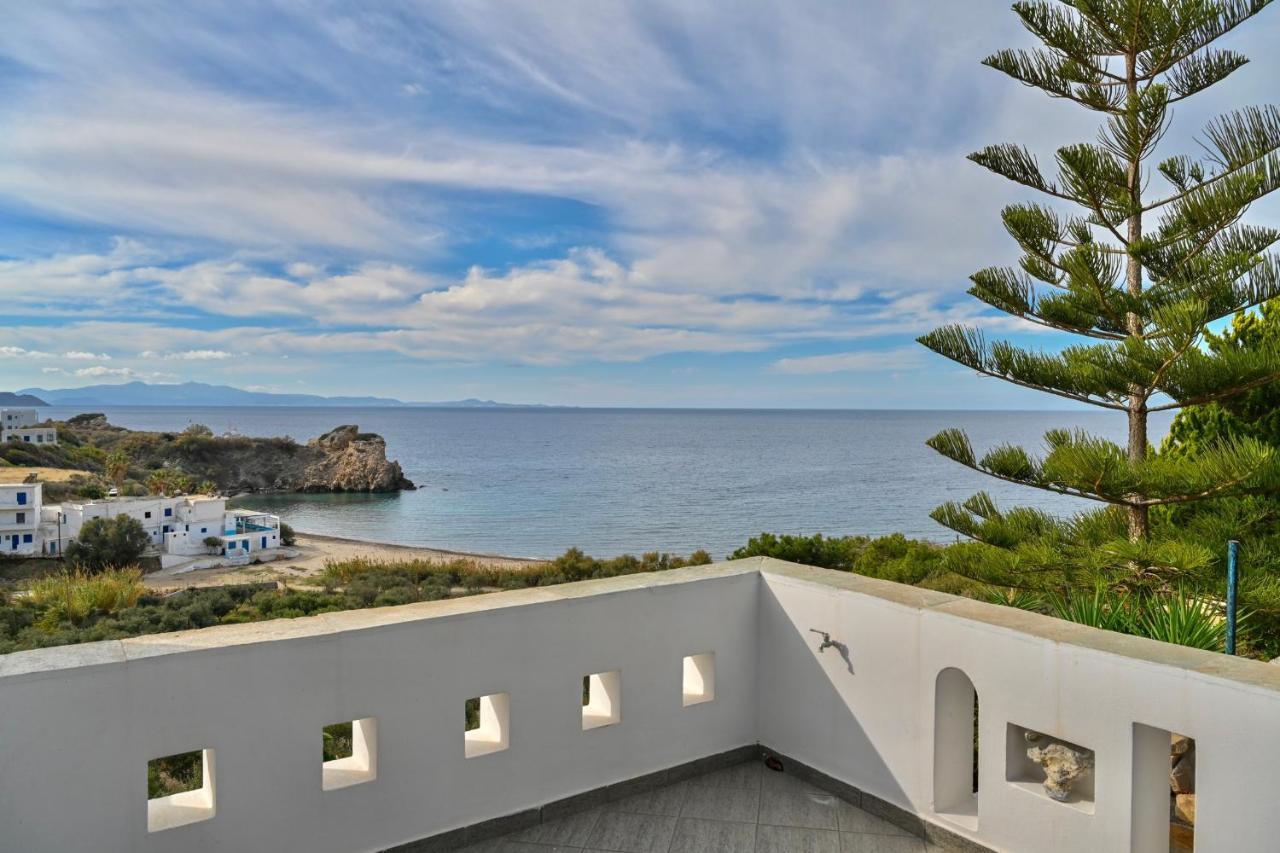 Blue Bliss Apartment Ambrami Bagian luar foto