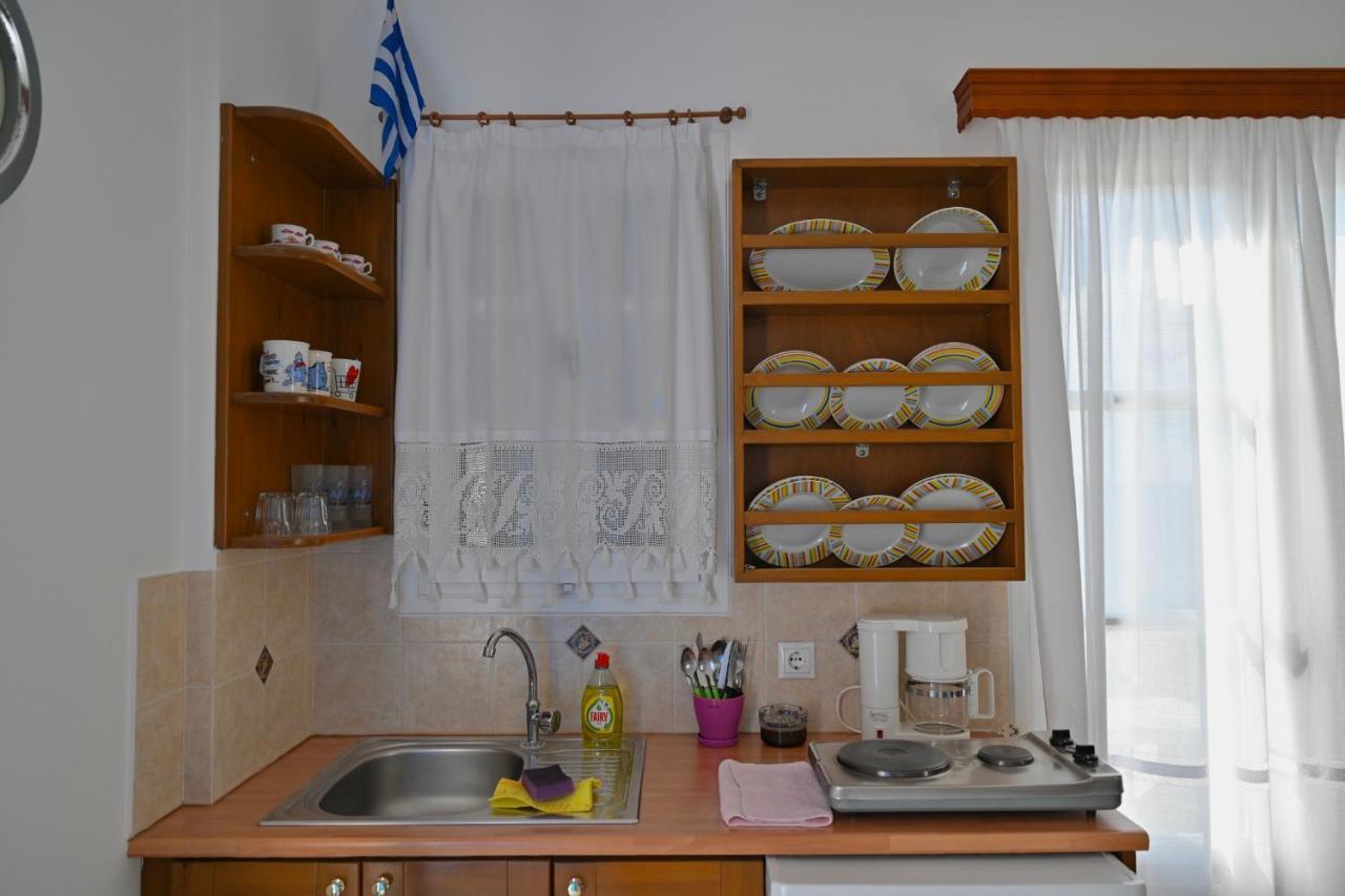 Blue Bliss Apartment Ambrami Bagian luar foto