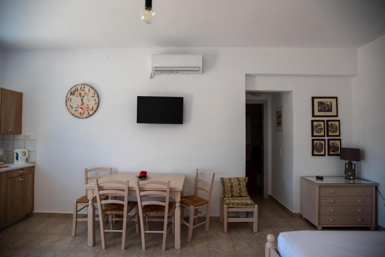 Blue Bliss Apartment Ambrami Bagian luar foto