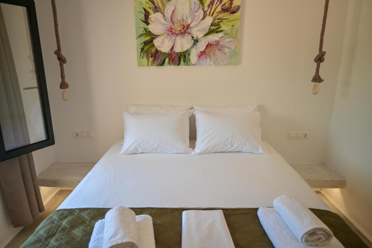 Blue Bliss Apartment Ambrami Bagian luar foto