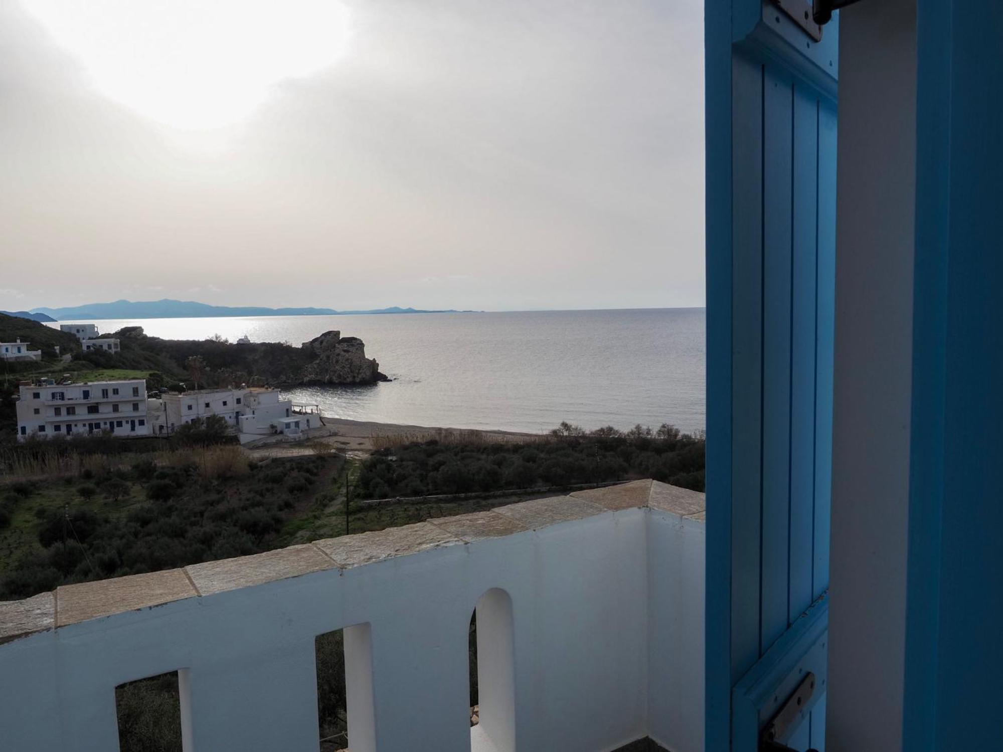 Blue Bliss Apartment Ambrami Bagian luar foto