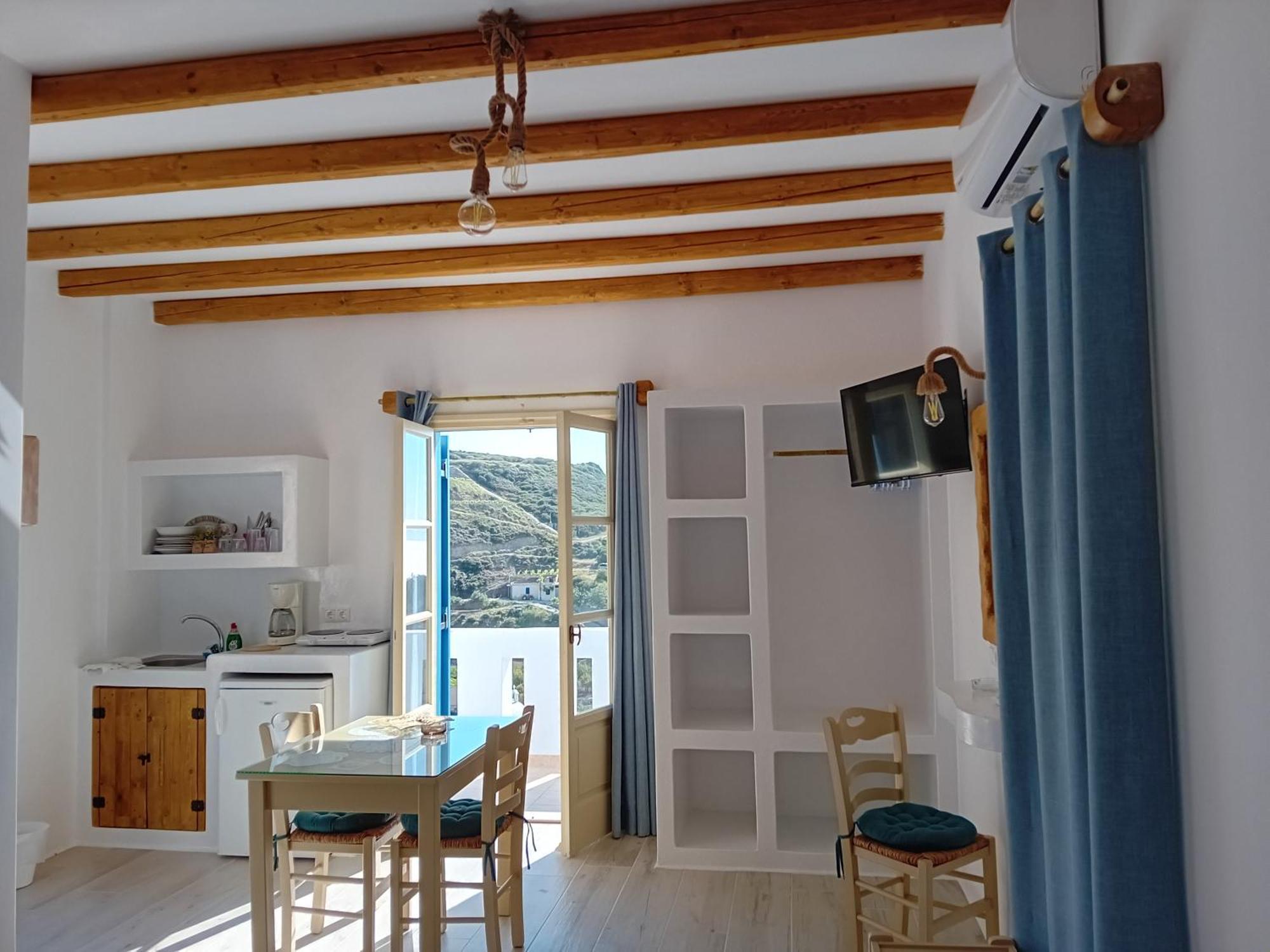 Blue Bliss Apartment Ambrami Bagian luar foto