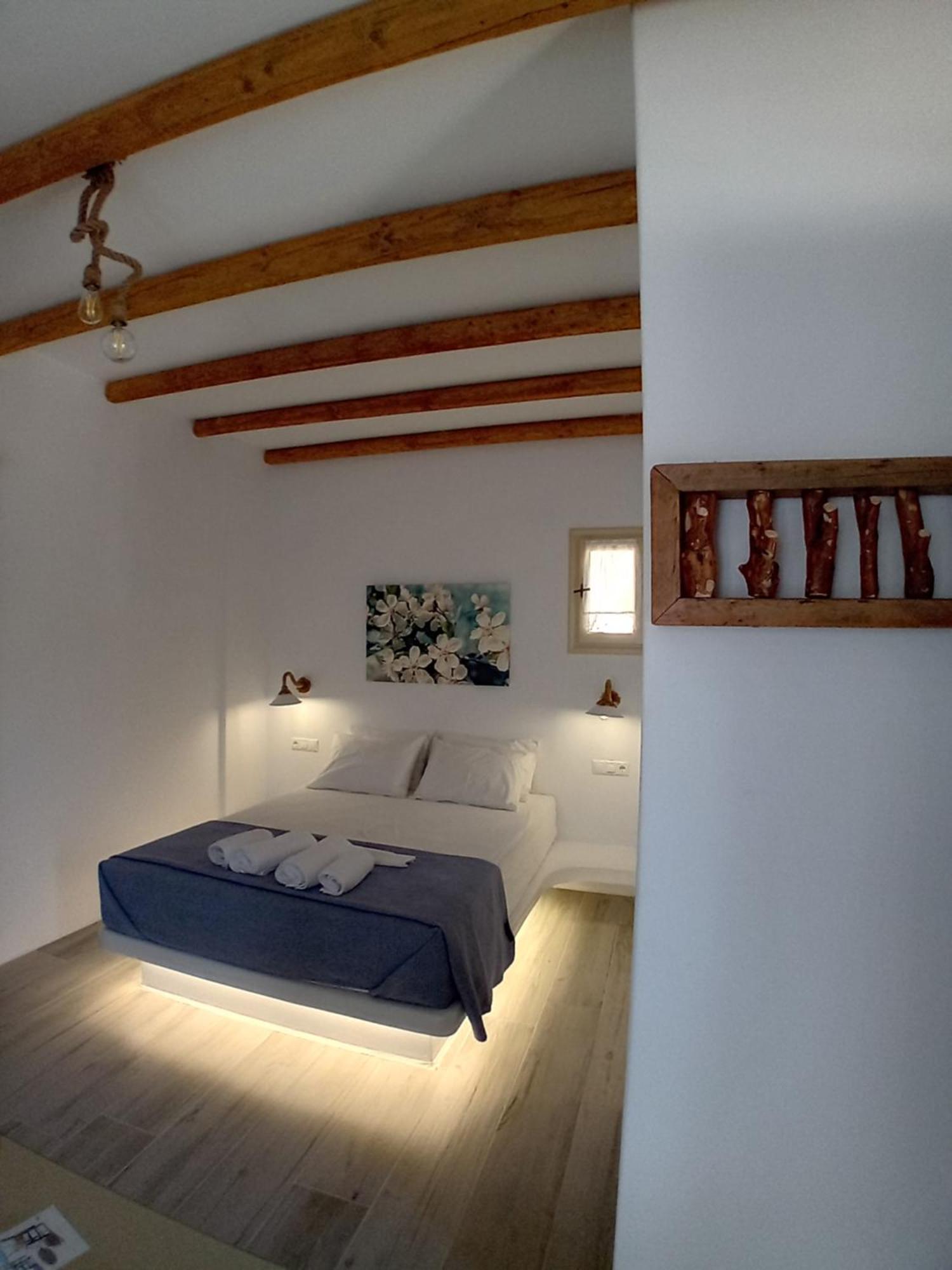 Blue Bliss Apartment Ambrami Bagian luar foto